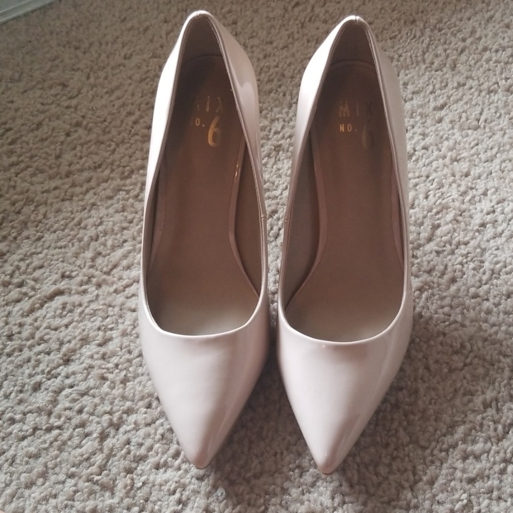 New Mix no.6 faux patent leather pumps